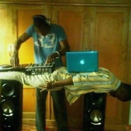 кент наш медведь карсон