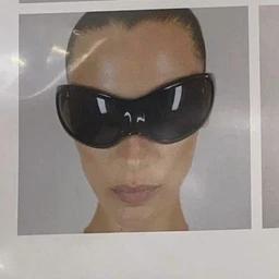 #SrtTruck + @hellohennessi