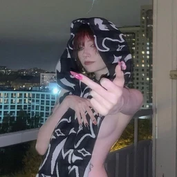 TRAP_A_HOLIC